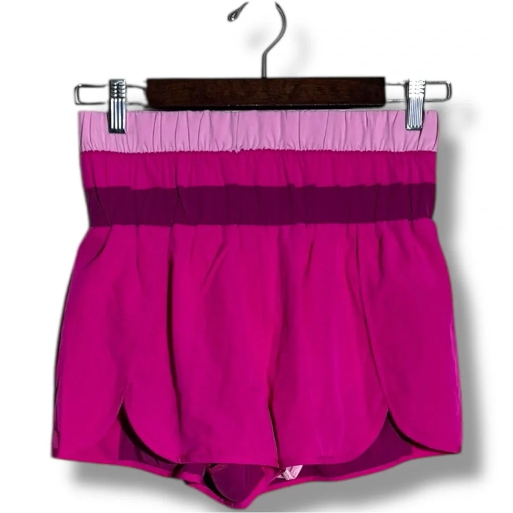 New In Fuchsia and Purple High Stretchy Waist Colorblock Women's Athletic Shorts - Picture 2 of 11